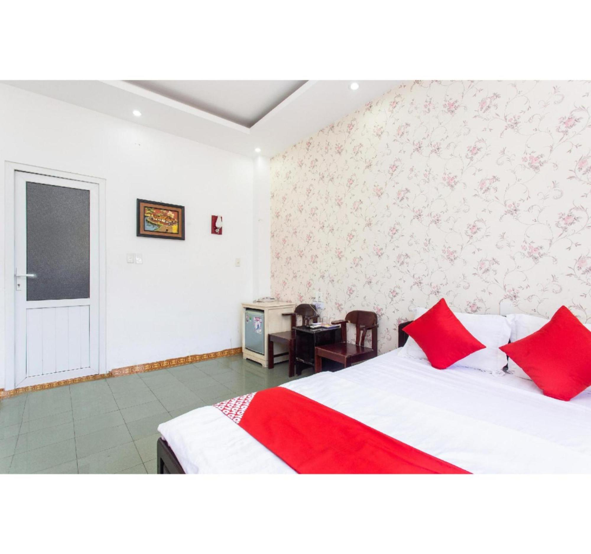 Oyo 553 Truong Giang Hotel Дананг Экстерьер фото